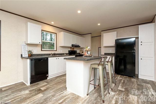 1975 Carl Fox Road, Taylorsville, NC 28681