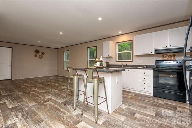 1975 Carl Fox Road, Taylorsville, NC 28681