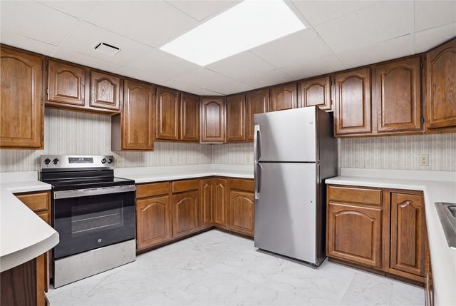 284 Indiandale Road SE, Cedar Rapids, IA 52403