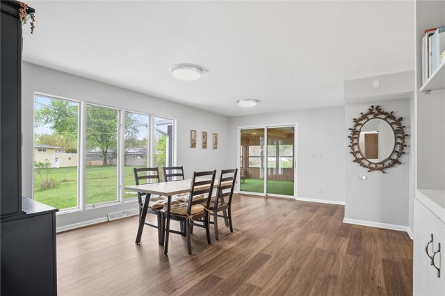 284 Indiandale Road SE, Cedar Rapids, IA 52403