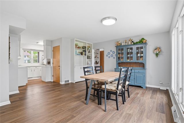 284 Indiandale Road SE, Cedar Rapids, IA 52403