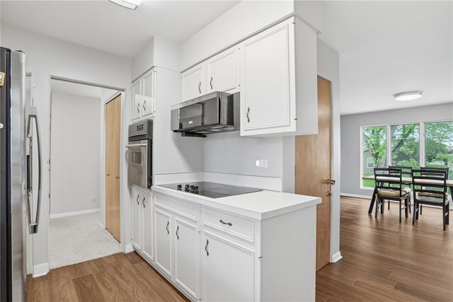 284 Indiandale Road SE, Cedar Rapids, IA 52403