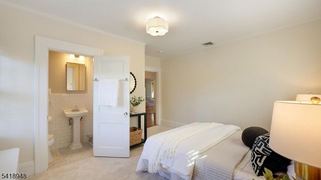 220 S Euclid Ave, Westfield Town, NJ 07090