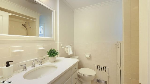 220 S Euclid Ave, Westfield Town, NJ 07090