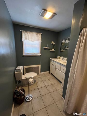 24 Rozum Circle, Prospect, CT 06712
