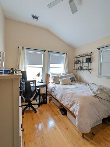 210 Erie Street 3, Cambridge, MA 02139