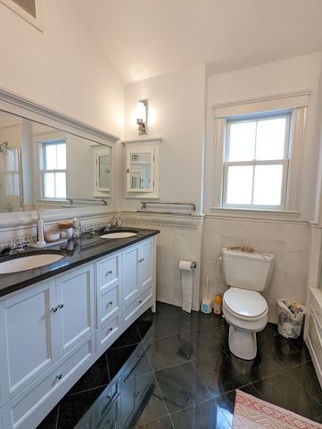 210 Erie Street 3, Cambridge, MA 02139