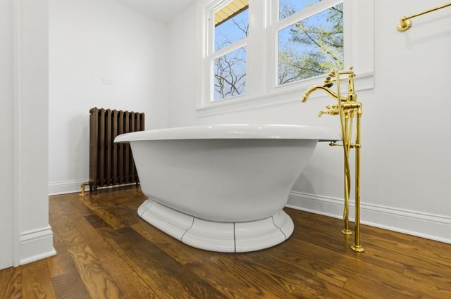 4425 Wilson Avenue, Downers Grove, IL 60515