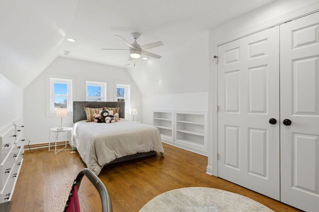 4425 Wilson Avenue, Downers Grove, IL 60515