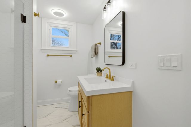 4425 Wilson Avenue, Downers Grove, IL 60515