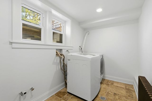 4425 Wilson Avenue, Downers Grove, IL 60515