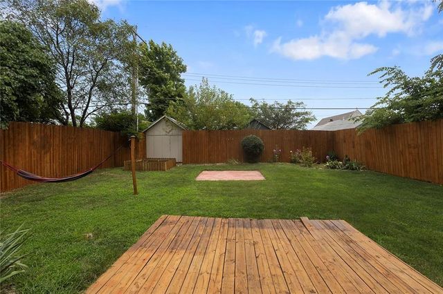 637 S Huttig Avenue, Independence, MO 64053