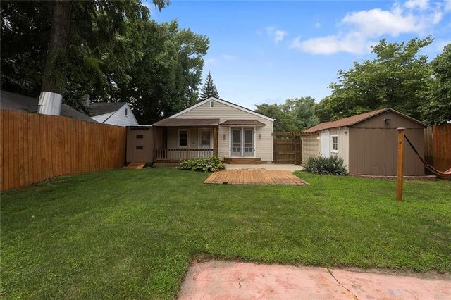 637 S Huttig Avenue, Independence, MO 64053