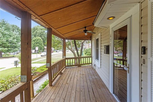 637 S Huttig Avenue, Independence, MO 64053