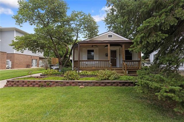 637 S Huttig Avenue, Independence, MO 64053