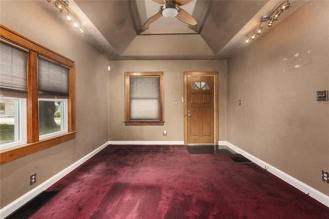 637 S Huttig Avenue, Independence, MO 64053