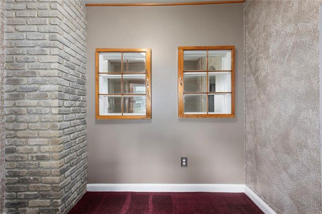 637 S Huttig Avenue, Independence, MO 64053