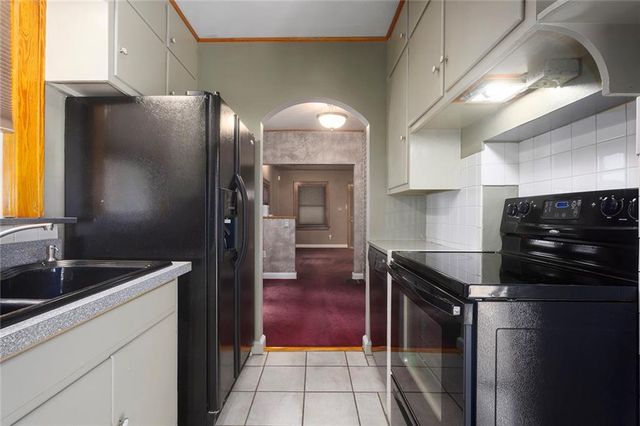 637 S Huttig Avenue, Independence, MO 64053