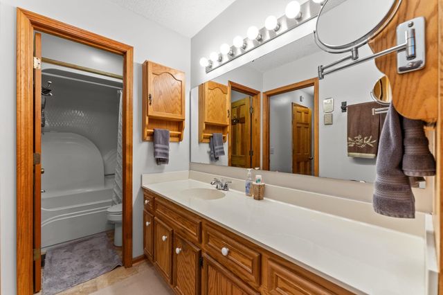 1768 Holly Ridge Dr., Longs, SC 29568