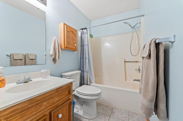 1768 Holly Ridge Dr., Longs, SC 29568