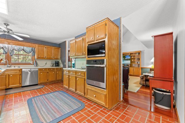1768 Holly Ridge Dr., Longs, SC 29568