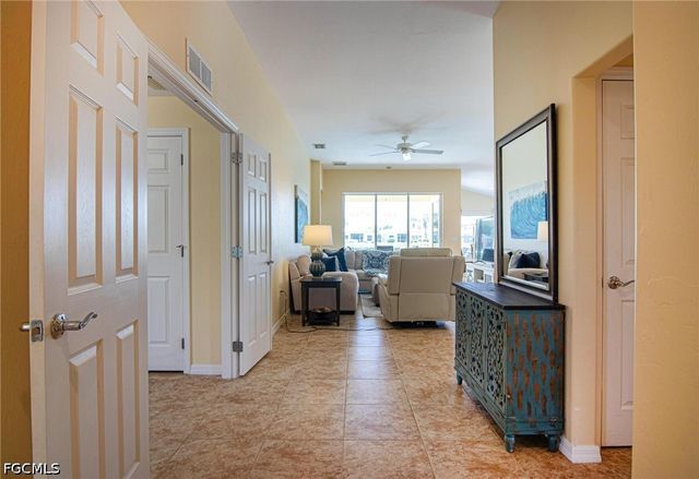 2436 Woodbourne PL, Cape Coral, FL 33991