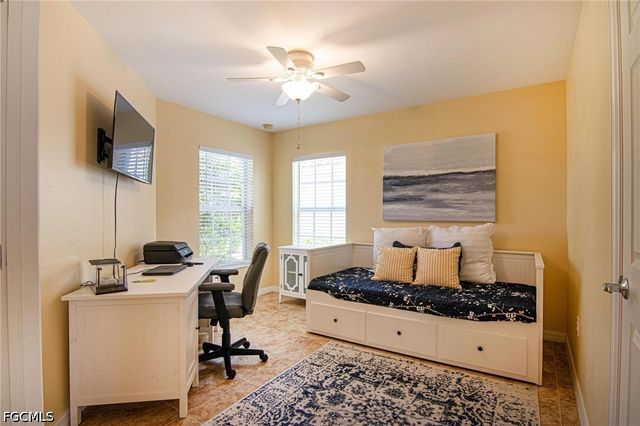 2436 Woodbourne PL, Cape Coral, FL 33991