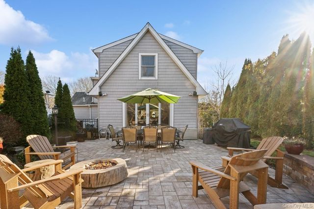 790 Peconic Bay Boulevard, Jamesport, NY 11901