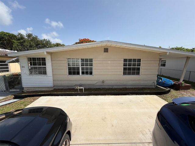 34 SW 5th St 1-2, Hallandale Beach, FL 33009