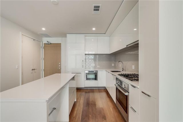 44 East Ave 1402, Austin, TX 78701