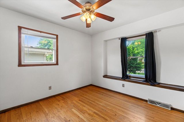 8359 N Celina STREET, Milwaukee, WI 53224