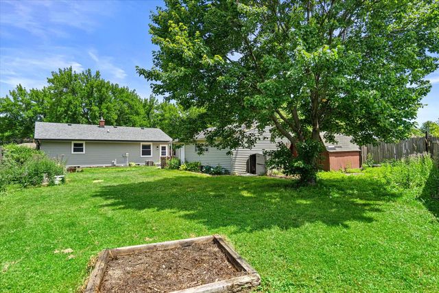 8359 N Celina STREET, Milwaukee, WI 53224