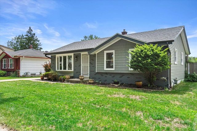 8359 N Celina STREET, Milwaukee, WI 53224