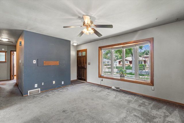 8359 N Celina STREET, Milwaukee, WI 53224