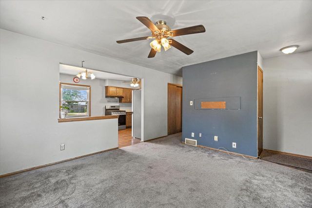 8359 N Celina STREET, Milwaukee, WI 53224