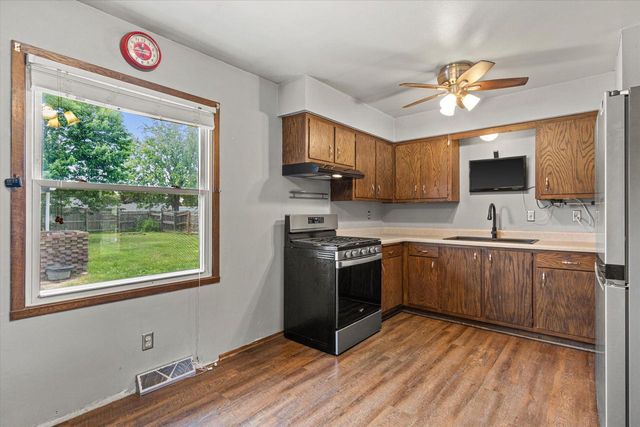 8359 N Celina STREET, Milwaukee, WI 53224