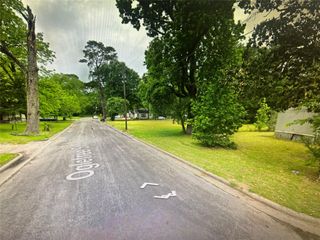 220 S Jackson Avenue, Livingston, TX 77351