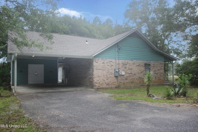 11225 Landon Lake Boulevard, Gulfport, MS 39503
