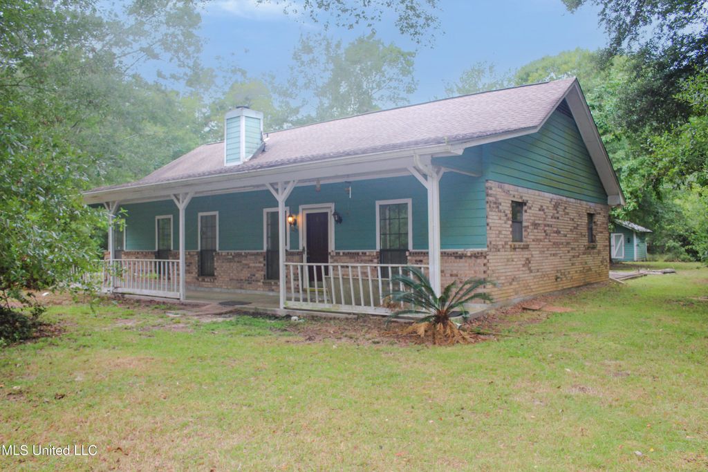 11225 Landon Lake Boulevard, Gulfport, MS 39503