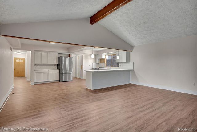 16129 Cambell Drive, Macomb Township, MI 48044
