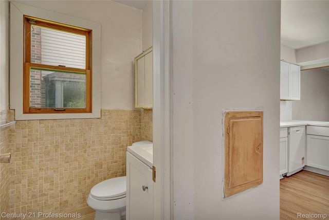 16129 Cambell Drive, Macomb Township, MI 48044