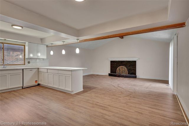 16129 Cambell Drive, Macomb Township, MI 48044