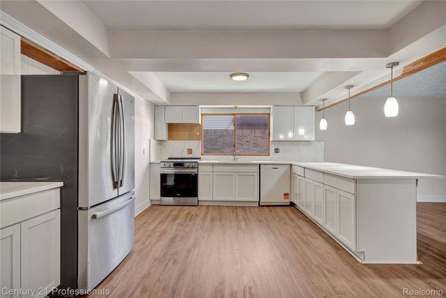 16129 Cambell Drive, Macomb Township, MI 48044