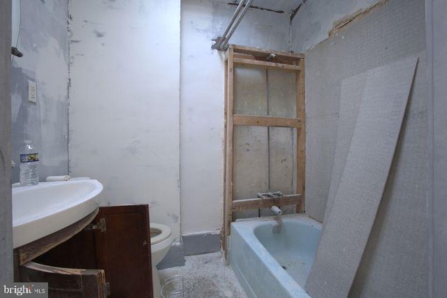 6538 THEODORE ST, Philadelphia, PA 19142