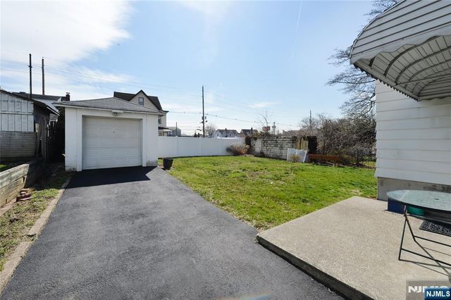 132 Catherine Avenue, Saddle Brook, NJ 07663