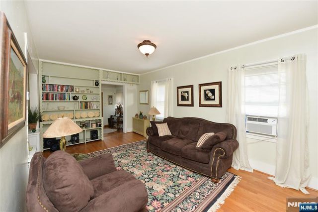 132 Catherine Avenue, Saddle Brook, NJ 07663