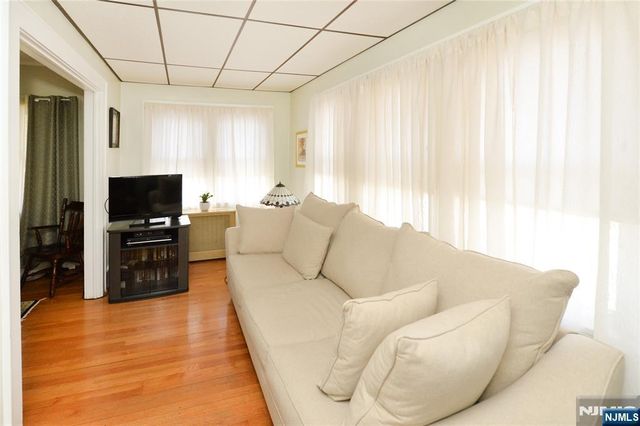 132 Catherine Avenue, Saddle Brook, NJ 07663