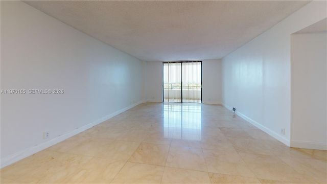 2500 PARKVIEW DR 1207, Hallandale Beach, FL 33009