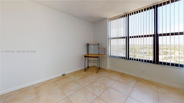 2500 PARKVIEW DR 1207, Hallandale Beach, FL 33009