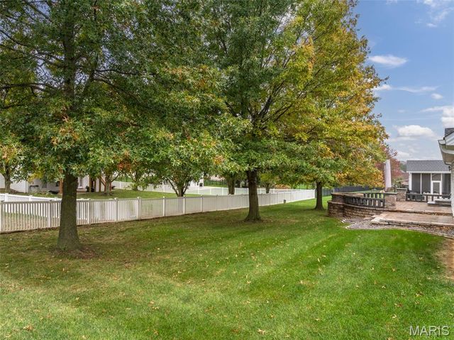 1904 Emerald Green Drive, Wentzville, MO 63385